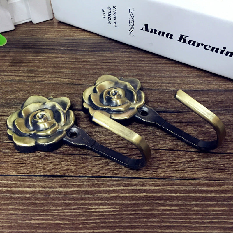 1 Pair Rose Curtain Hooks Wall Hook Door Hook No Rusting with Plating Surface