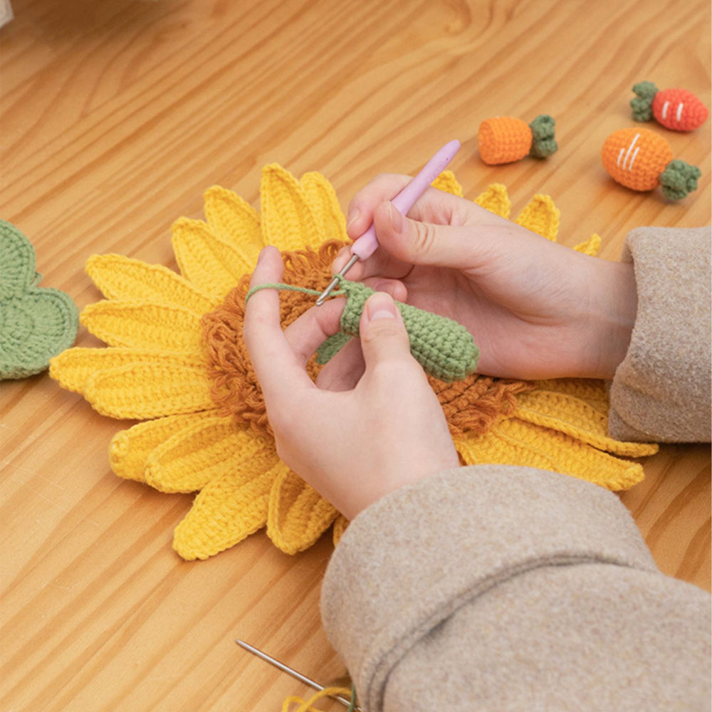 Handcrafted Sunflower Bouquet Finished Homemade Hand-Woven Wool to Send Girlfriend Birthday Gift