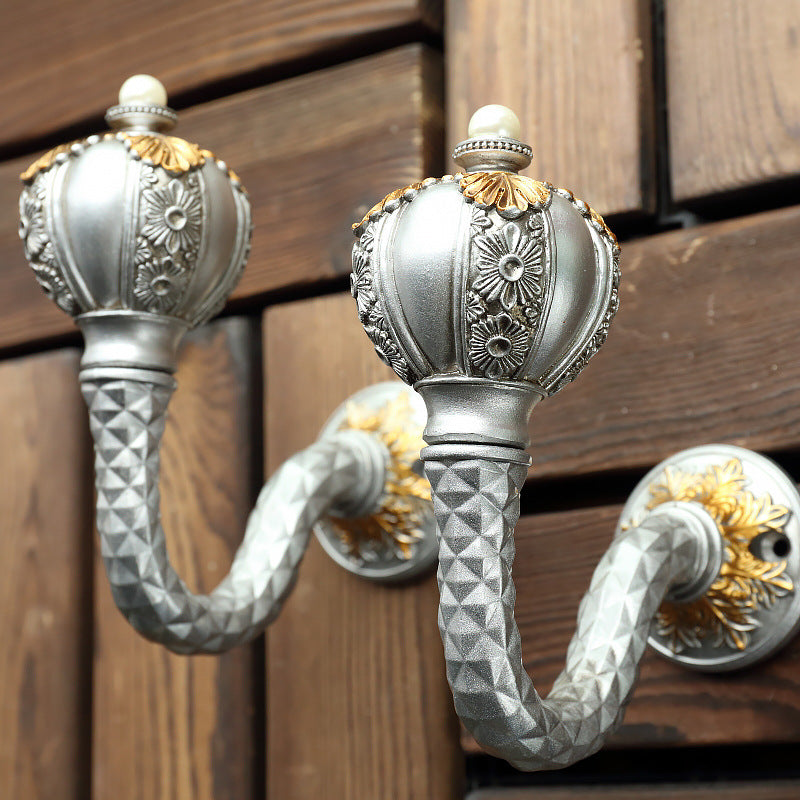 European Luxury 1 Pair Decorative Resin Curtain Hooks Wall Hook for Villa and Club Curtains No Fading